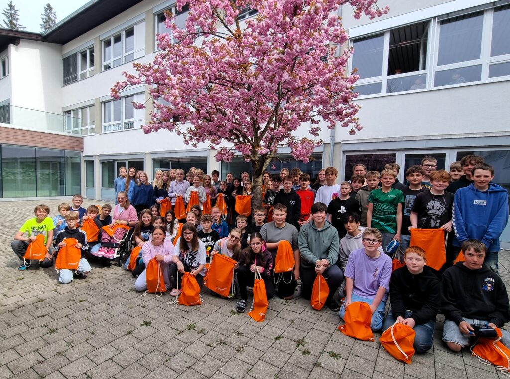 Am 29. & 30. April tauchten die Jugendlichen der dritten Klassen der Mittelschule Kössen in die Lehrlingswelt ein.